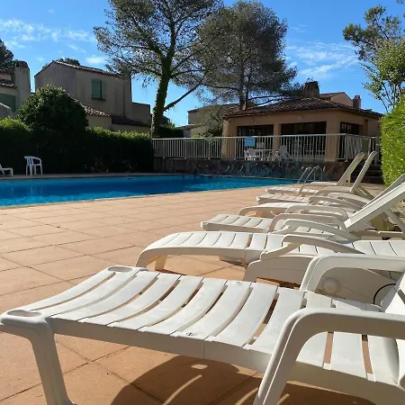 Villa, Avec Piscine, Proche Mer, Gare Et Commerce * Saint-Raphaël